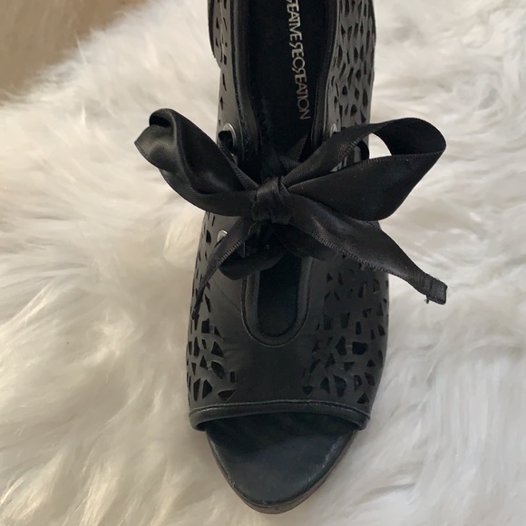 Leather Platform peep toe heels - Picture 2 of 5